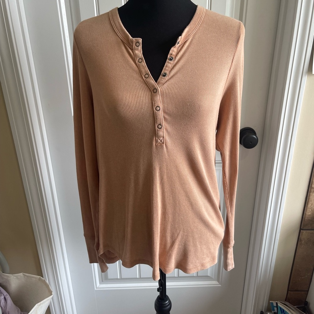 Aerie Peach Acid Washed Distressed Henley-Large